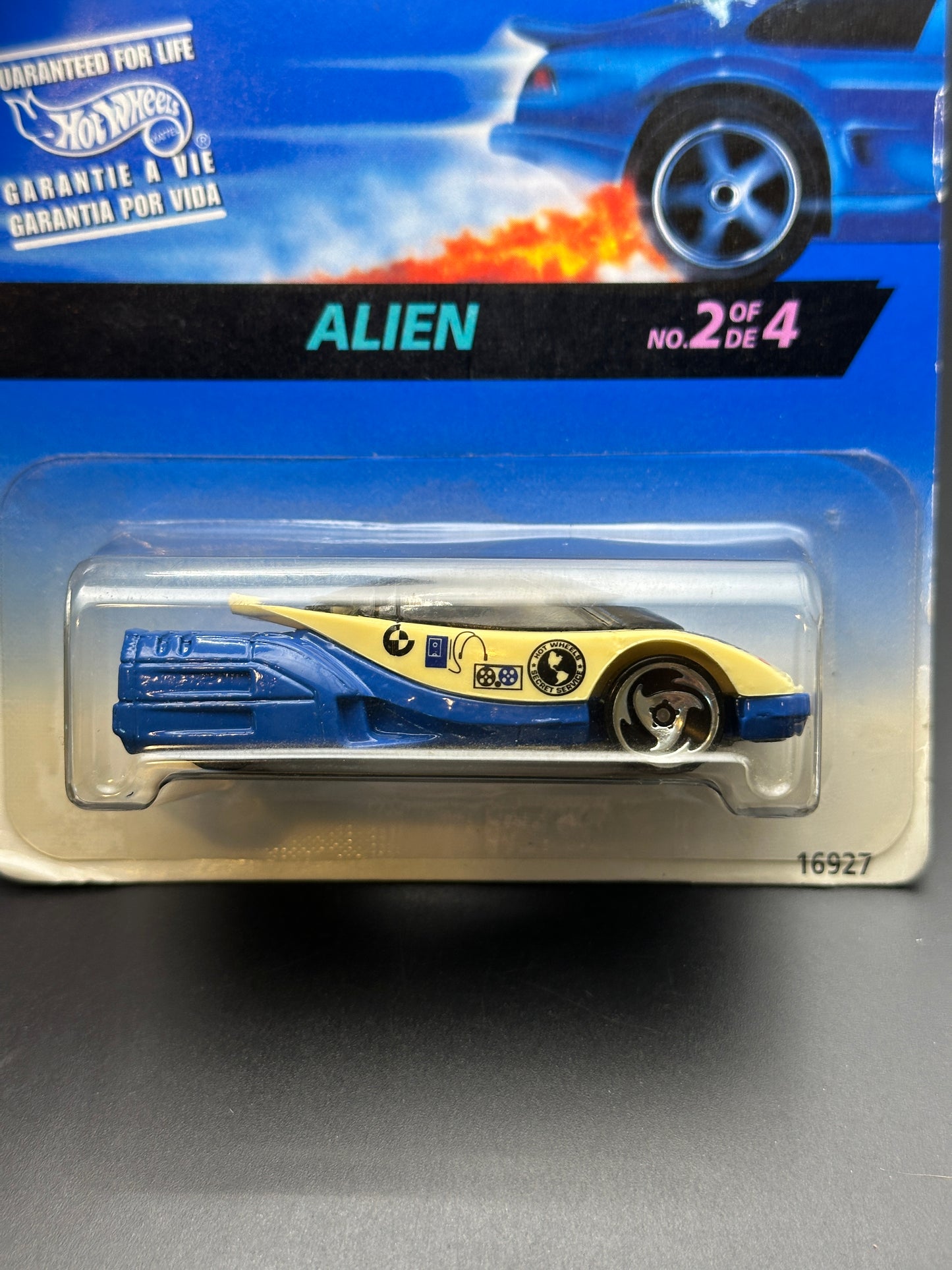 HOT WHEELS - ALIEN (1997) - HW SPY PRINT 2/4