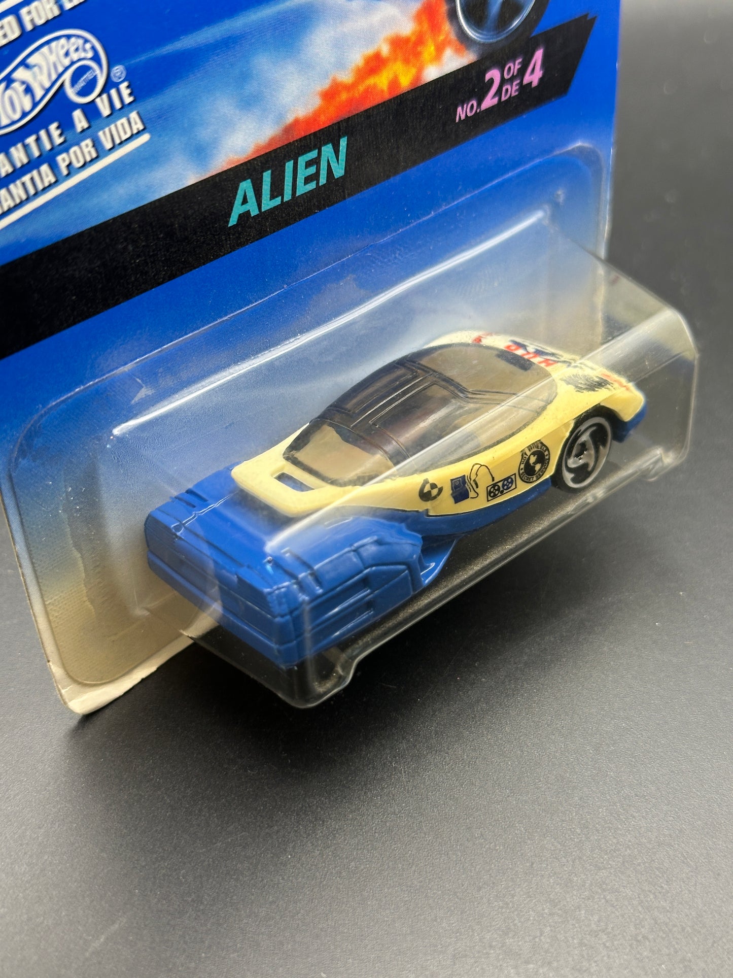HOT WHEELS - ALIEN (1997) - HW SPY PRINT 2/4