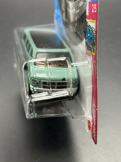 HOT WHEELS - DODGE VAN (2021) - HW DRIFT 2/5