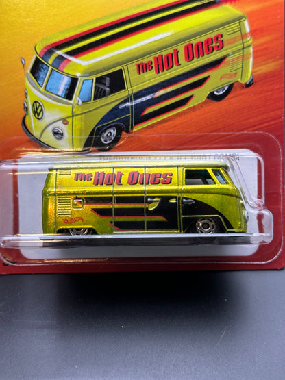 HOT WHEELS - VOLKSWAGEN T1 PANEL BUS (2025) - THE HOT ONES 7/8