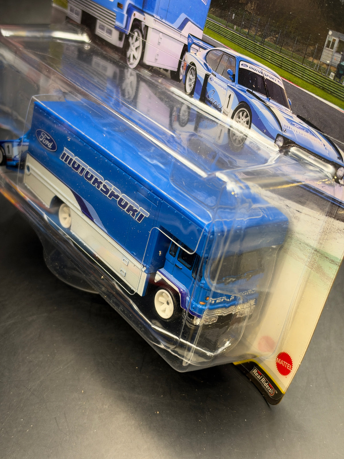 HOT WHEELS - FORD CAPRI GR5 / FLEET FLYER (2026) TEAM TRANSPORT #88
