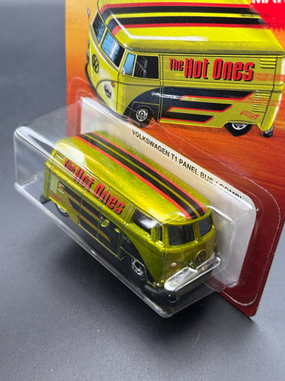 HOT WHEELS - VOLKSWAGEN T1 PANEL BUS (2025) - THE HOT ONES 7/8