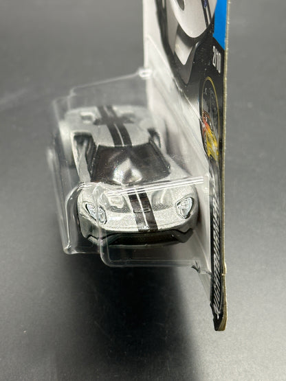 HOT WHEELS - 17 FORD GT - (2017) - HW NIGHTBURNERZ 2/10