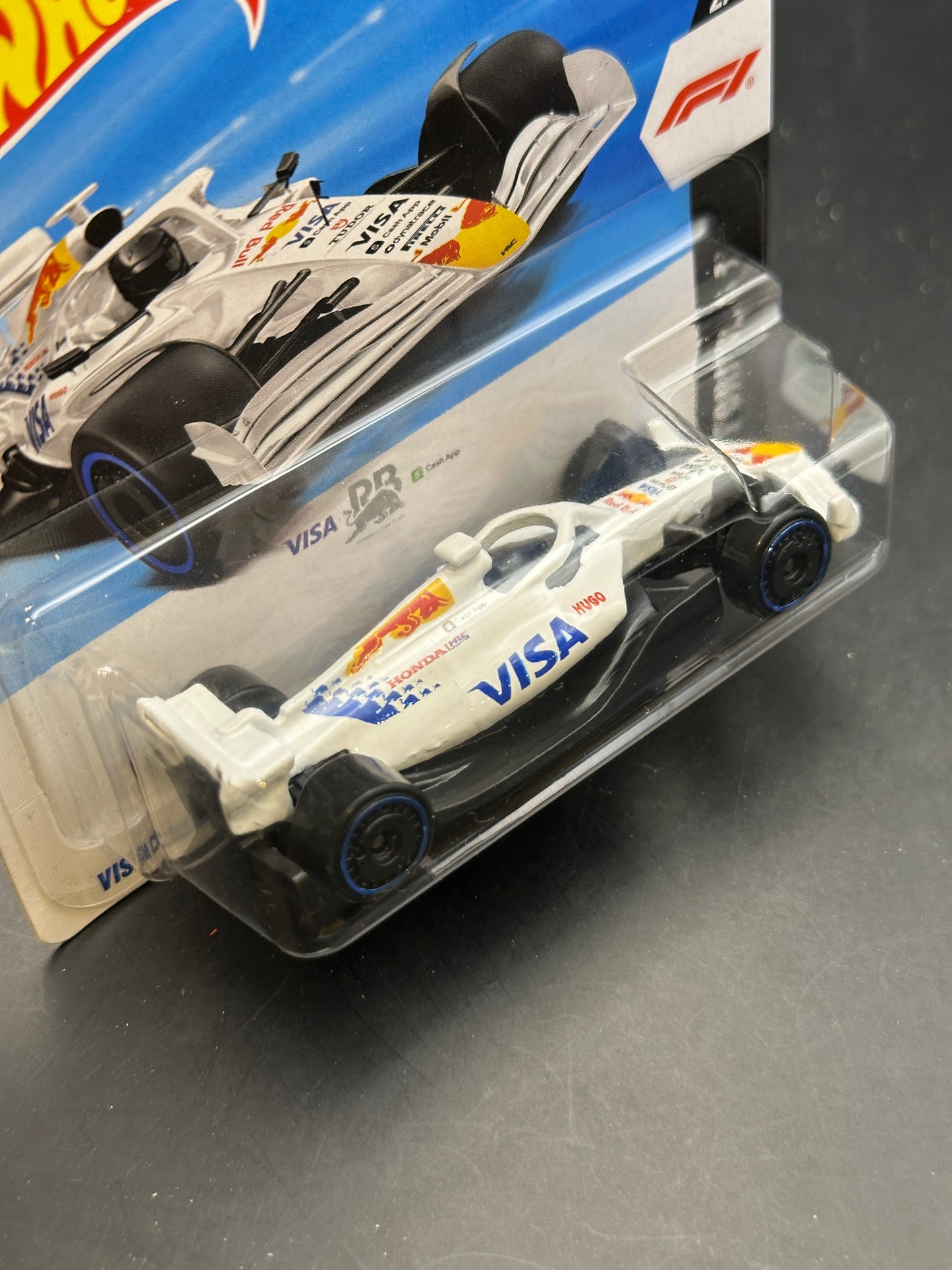 HOT WHEELS - VISA CASH APP RACING BULLS FORMULA ONE TEAM (2026) - HW FORMULA 1 2/5