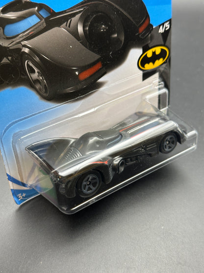 HOT WHEELS - BATMOBILE (2018) - HW BATMAN 4/5