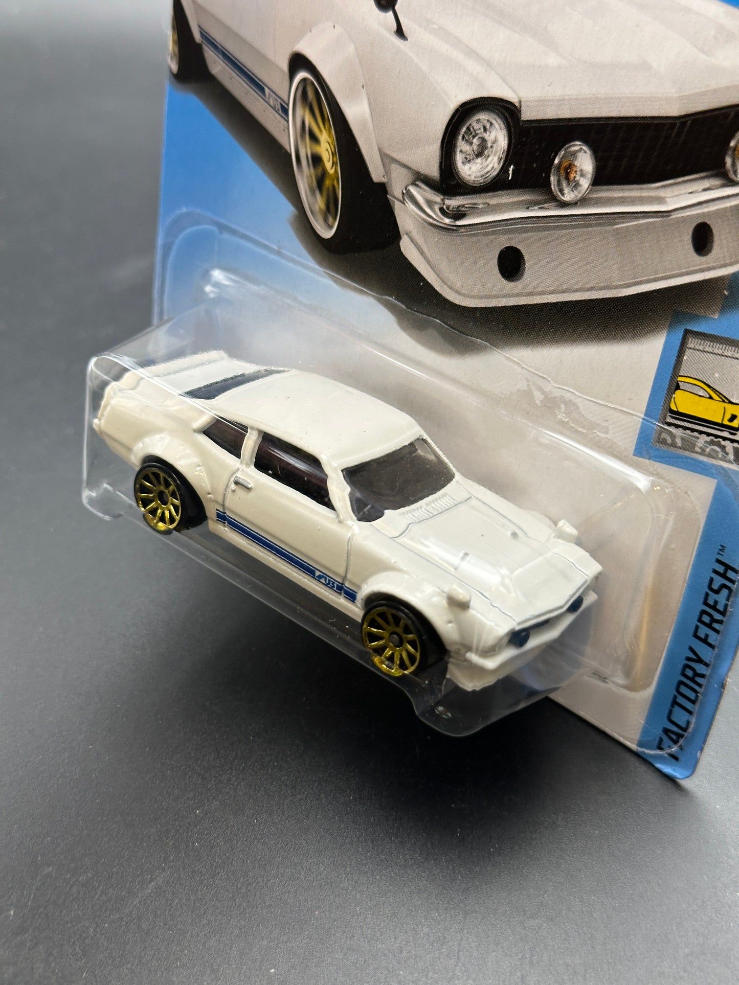 HOT WHEELS - CUSTOM FORD MAVERICK (2018) - HW FACTORY FRESH 4/10