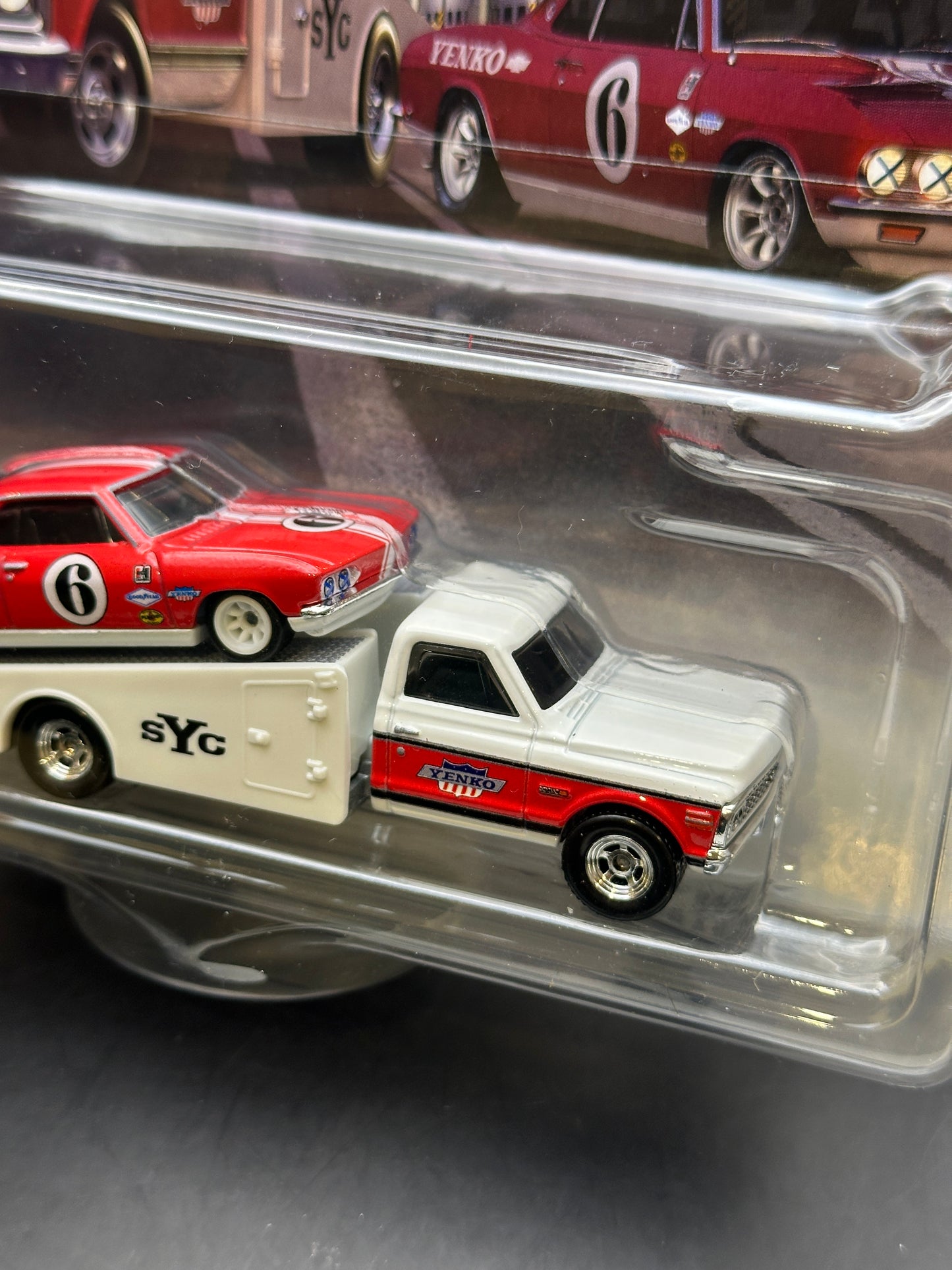 HOT WHEELS - 66 CHEVROLET CORVAIR YENKO STINGER / 72 CHEVY RAMP TRUCK (2026) TEAM TRANSPORT #91