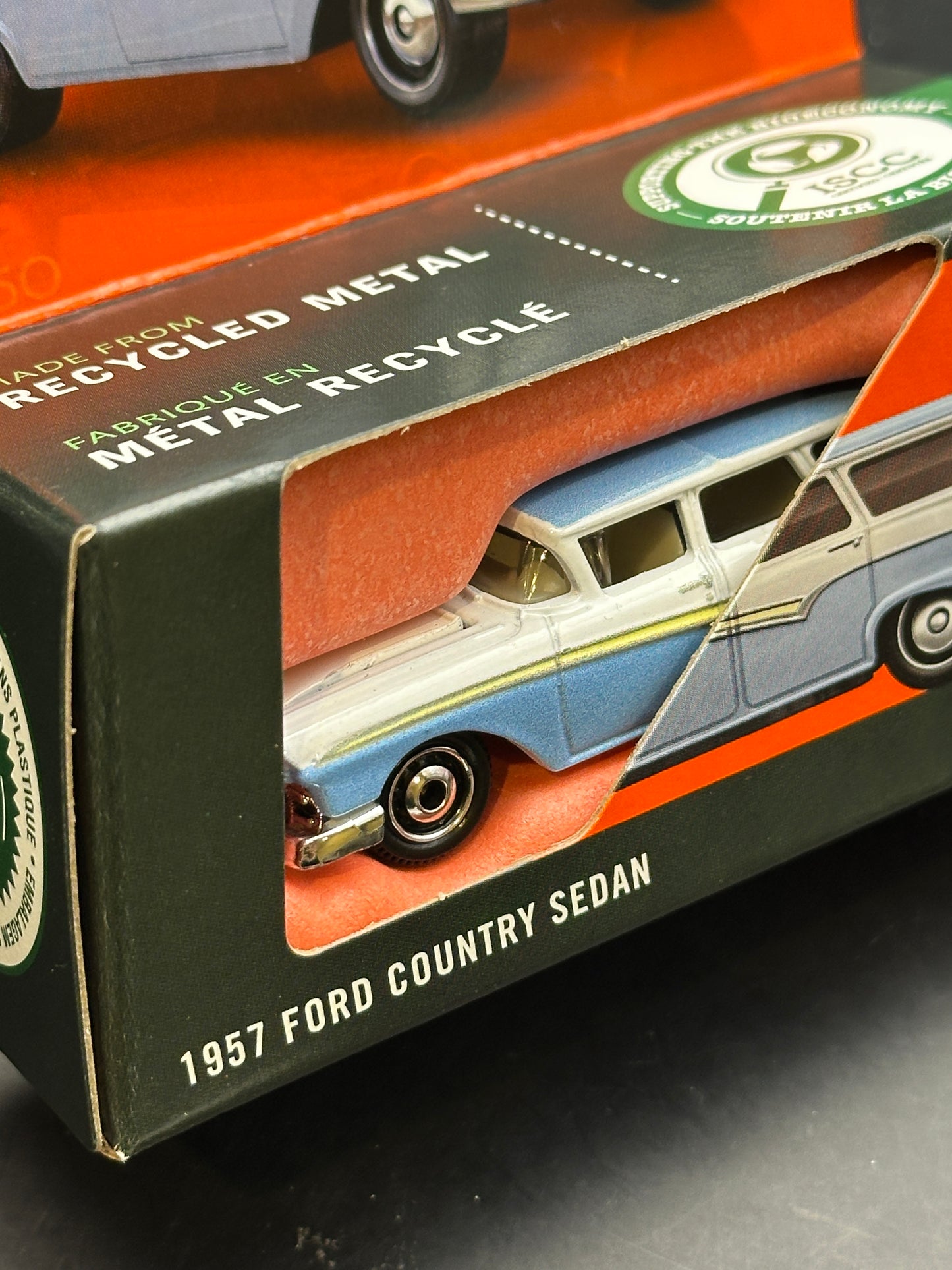 MATCHBOX - 1957 FORD COUNTRY SEDAN (2026) - MOVING PARTS - DIECAST