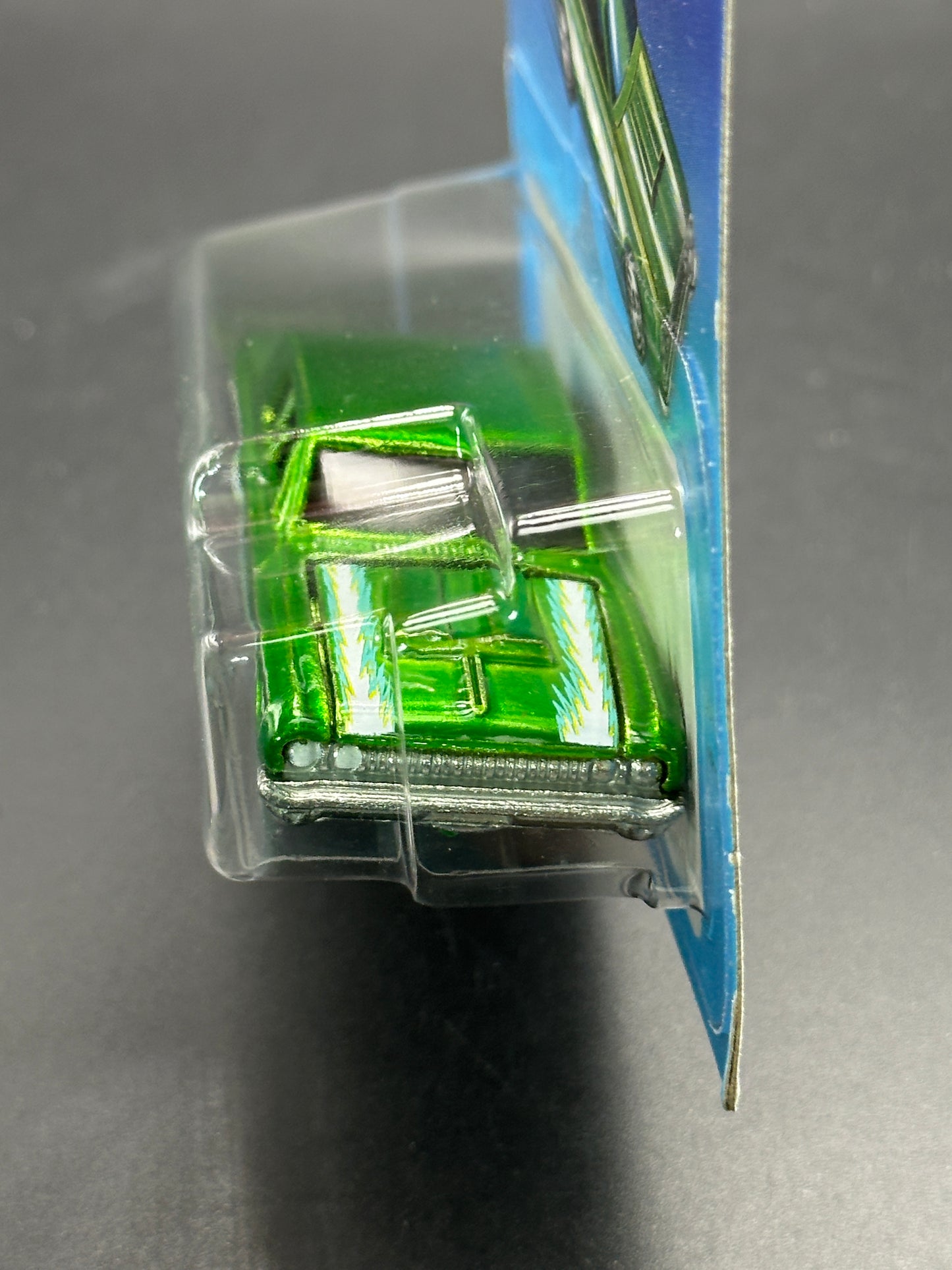 HOTWHEELS - 64 DODGE 330 (2024) - ULTRA HOTS 1/8