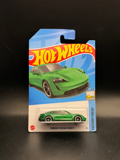 HOT WHEELS - PORSCHE TAYCAN TURBO S (2023) - HW FACTORY FRESH 4/5