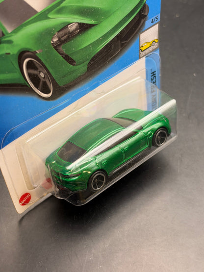 HOT WHEELS - PORSCHE TAYCAN TURBO S (2023) - HW FACTORY FRESH 4/5