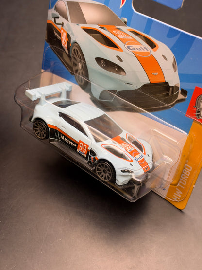 HOT WHEELS - ASTON MARTIN VANTAGE GTE (2023) - HW TURBO 2/5
