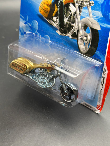 HOT WHEELS - BAD BAGGER (2010) - HW RACE WORLD HIGHWAY 10 2/4