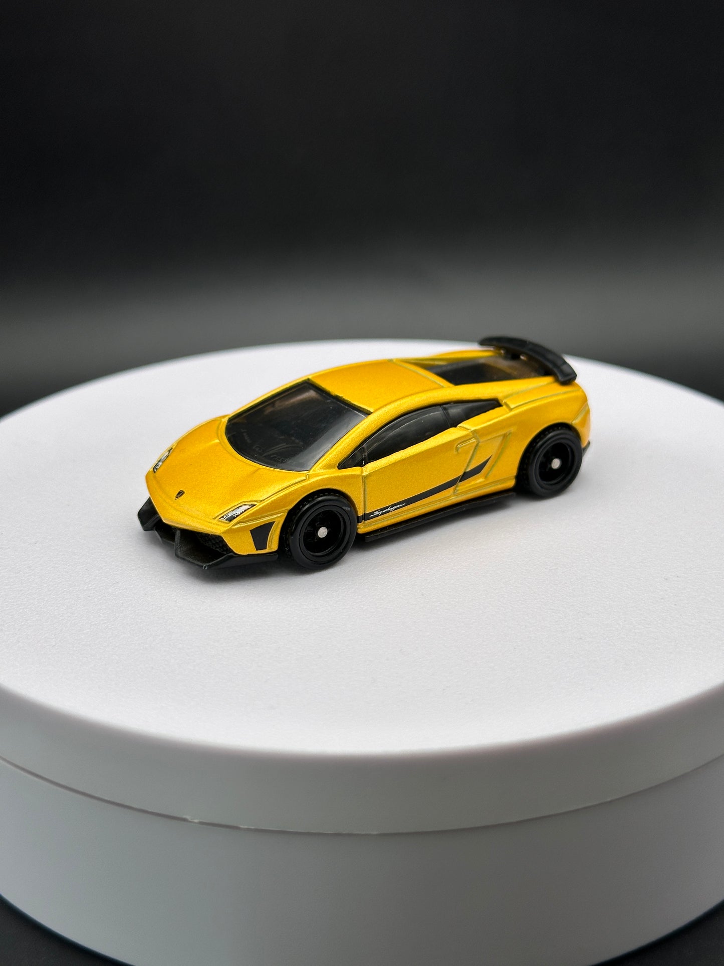 HOT WHEELS - LAMBORGHINI GALLARDO LP 570-4 SUPERLEGGERA (2019) - FAST & FURIOUS: FAST IMPORTS 4/5 - LOOSE