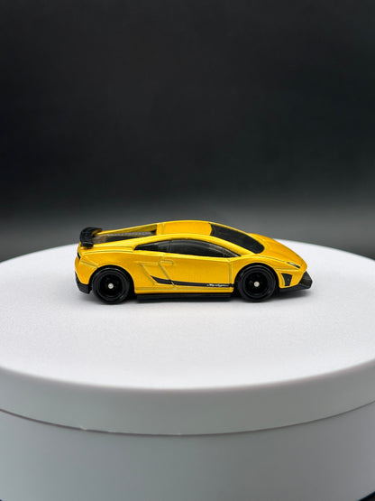 HOT WHEELS - LAMBORGHINI GALLARDO LP 570-4 SUPERLEGGERA (2019) - FAST & FURIOUS: FAST IMPORTS 4/5 - LOOSE