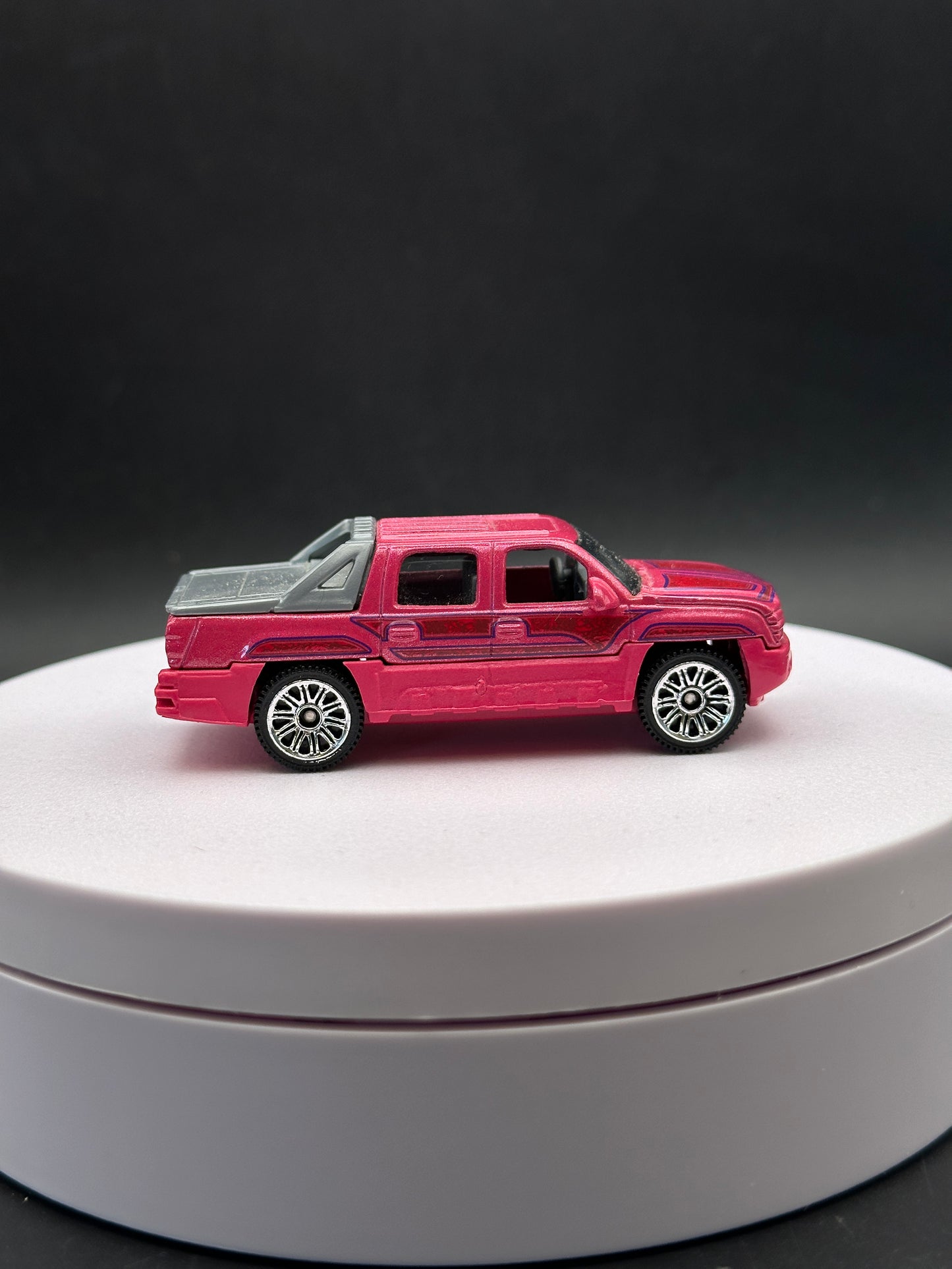 MATCHBOX - CHEVROLET AVALANCHE - LOOSE