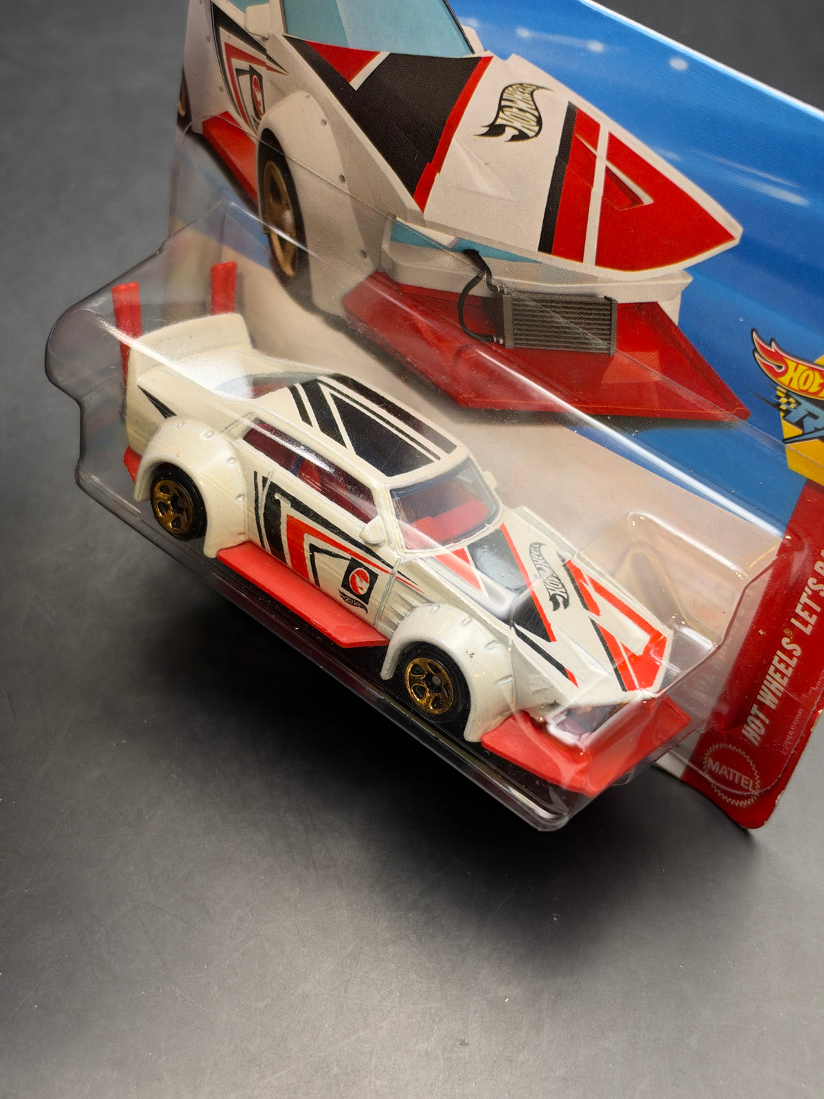 HOT WHEELS - MAD MANGA (2026) - TREASURE HUNT - HW LETS RACE 4/5
