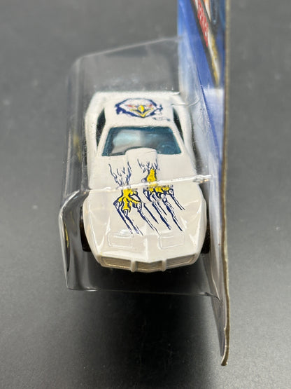 HOT WHEELS - CORVETTE STINGRAY (1997) - HW STREET BEAST SERIES 4/4