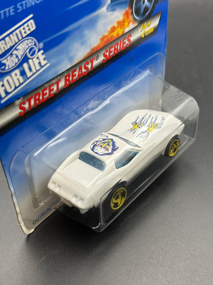 HOT WHEELS - CORVETTE STINGRAY (1997) - HW STREET BEAST SERIES 4/4