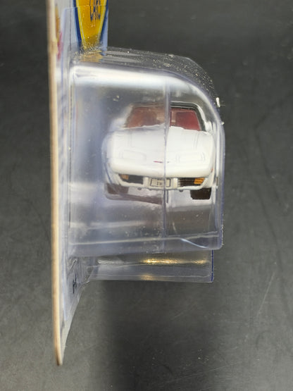 JOHNNY LIGHTNING - 1982 CHEVY CORVETTE - MUSCLE CARS USA