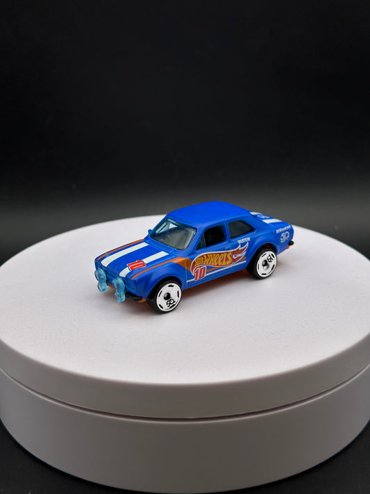 HOT WHEELS - 70 FORD ESCORT RS1600 (2018) - HW 50th RACE TEAM 2/10 - LOOSE