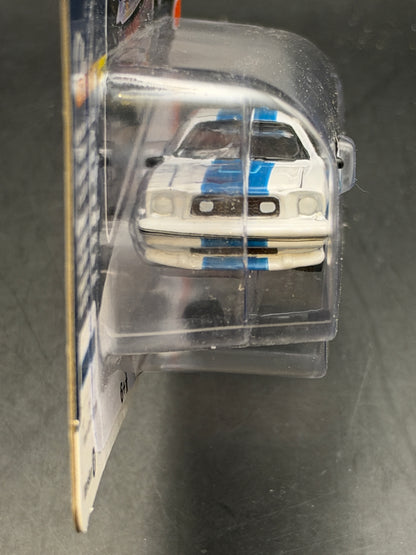 JOHNNY LIGHTNING - 1978 FORD MUSTANG COBRA II - CLASSIC GOLD COLLECTION