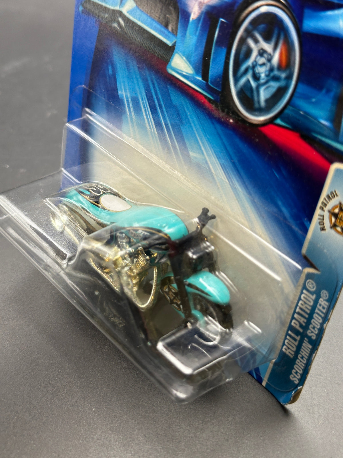 HOT WHEELS - SCORCHIN SCOOTER (2004) - HW ROLL PATROL