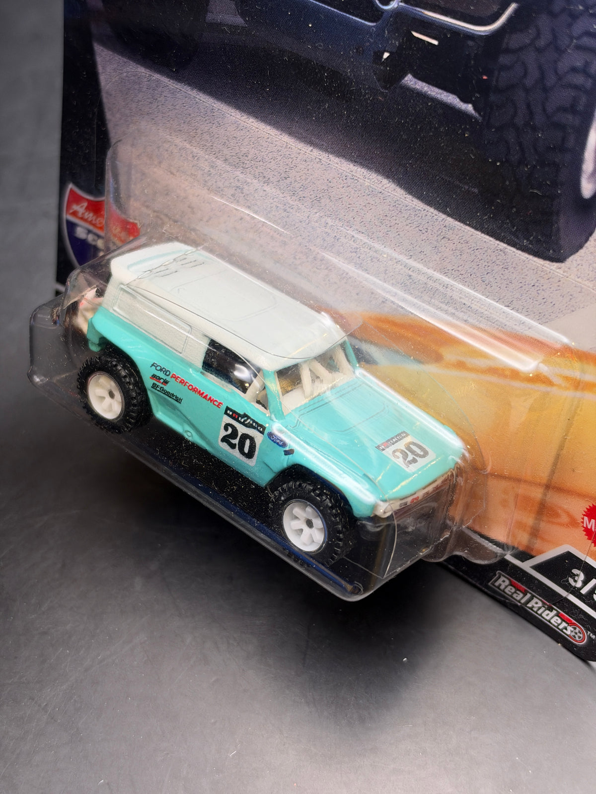 HOT WHEELS - FORD BRONCO R (2022) - CAR CULTURE - AMERICAN SCENE 3/5