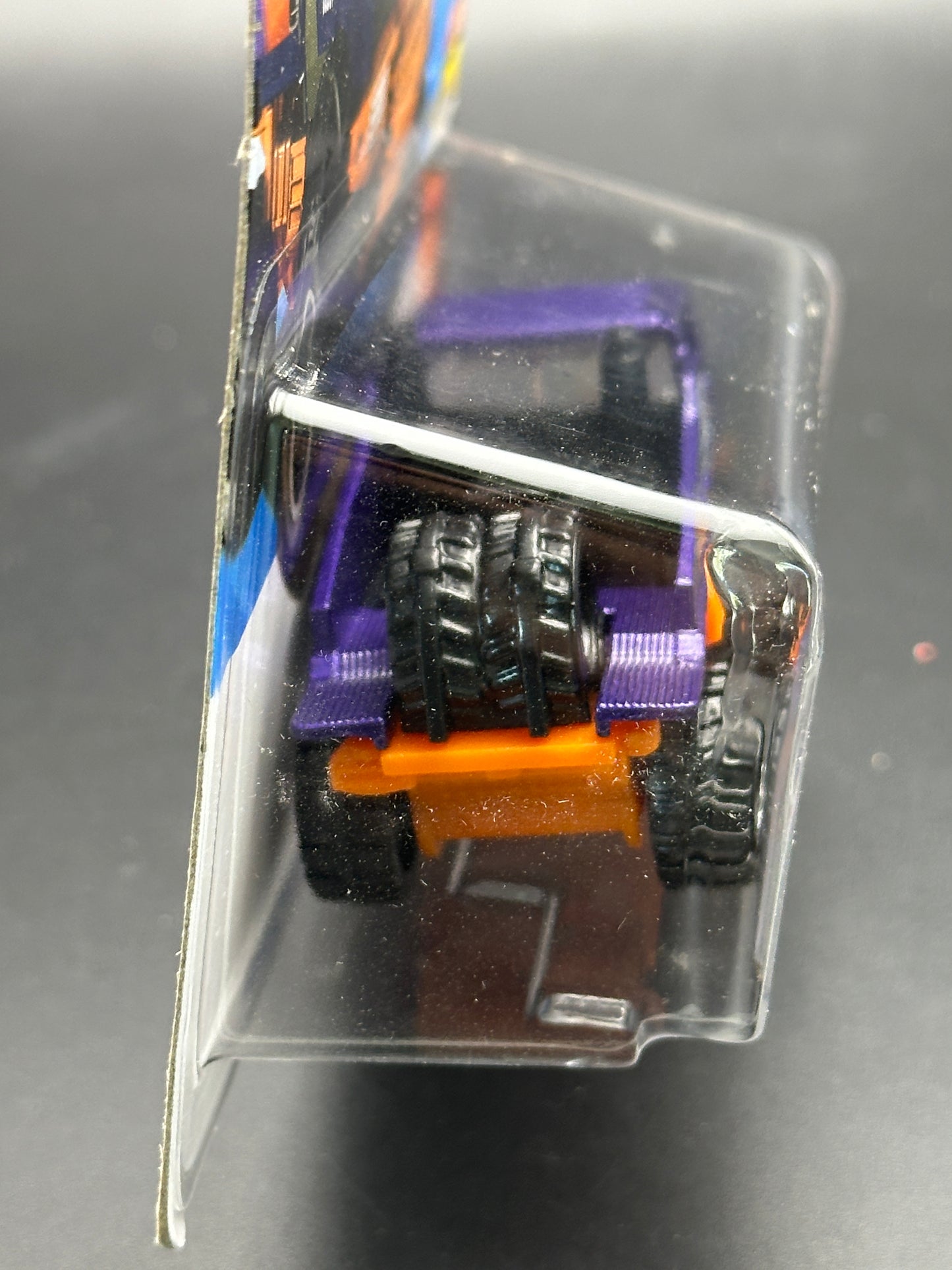 HOT WHEELS - MERCEDES BENZ UNIMOG 1300 (2026) - HW TRUCKIN ALONG 4/5