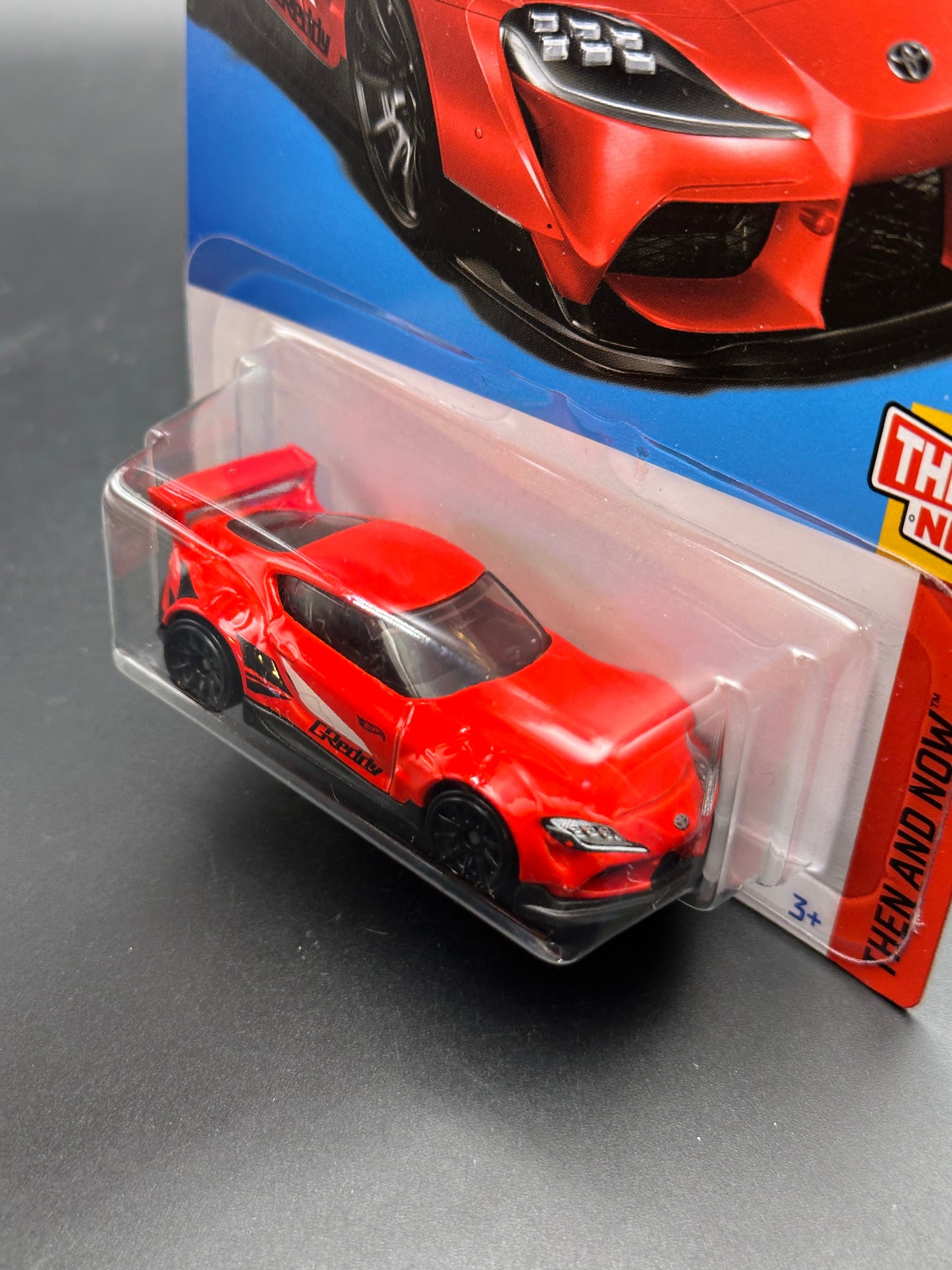 HOT WHEELS - 20 TOYOTA GR SUPRA (2022) - HW THEN AND NOW 8/10