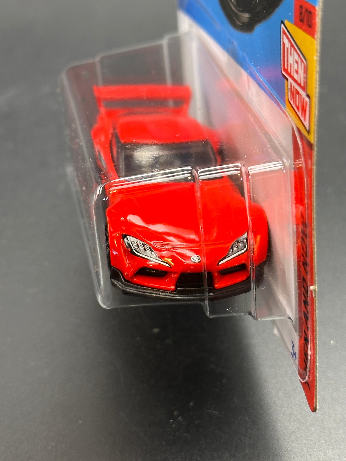 HOT WHEELS - 20 TOYOTA GR SUPRA (2022) - HW THEN AND NOW 8/10