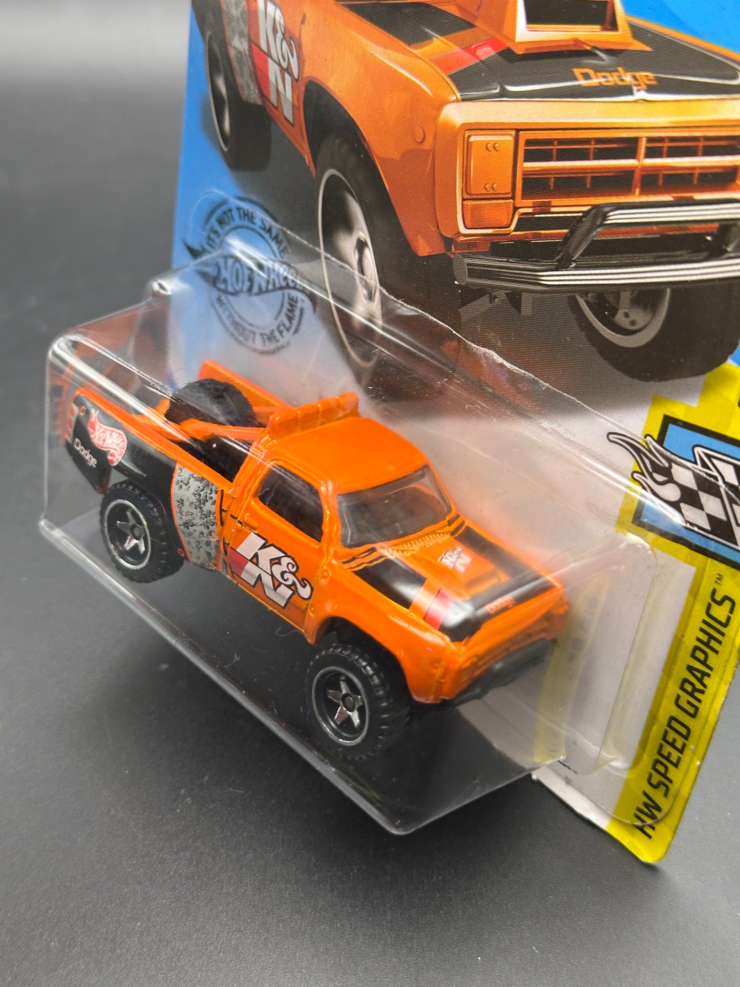 HOT WHEELS - 87 DODGE D100 (2020) - HW SPEED GRAPHICS 6/10