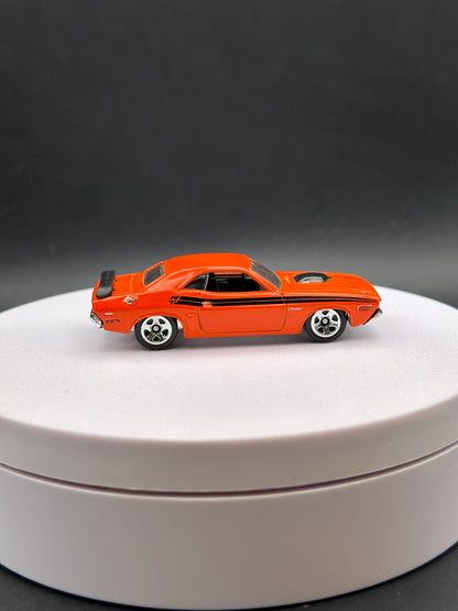 HOT WHEELS - GREEN LANTERN: 71 DODGE CHALLENGER (2011) - MAINLINE - LOOSE