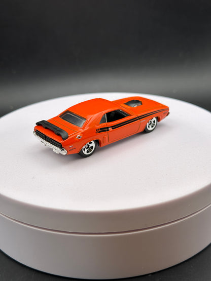 HOT WHEELS - GREEN LANTERN: 71 DODGE CHALLENGER (2011) - MAINLINE - LOOSE