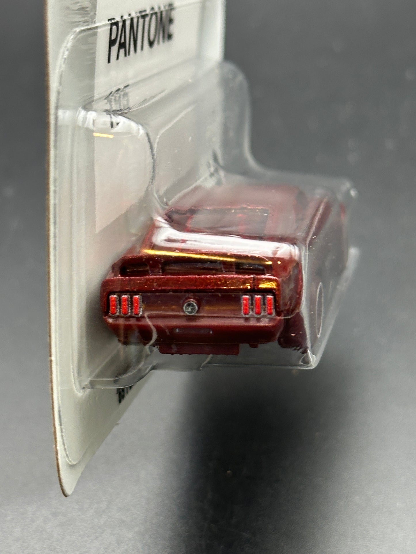 HOT WHEELS - 69 FORD MUSTANG BOSS 302 (2026) - HW PANTONE SERIES 2/6