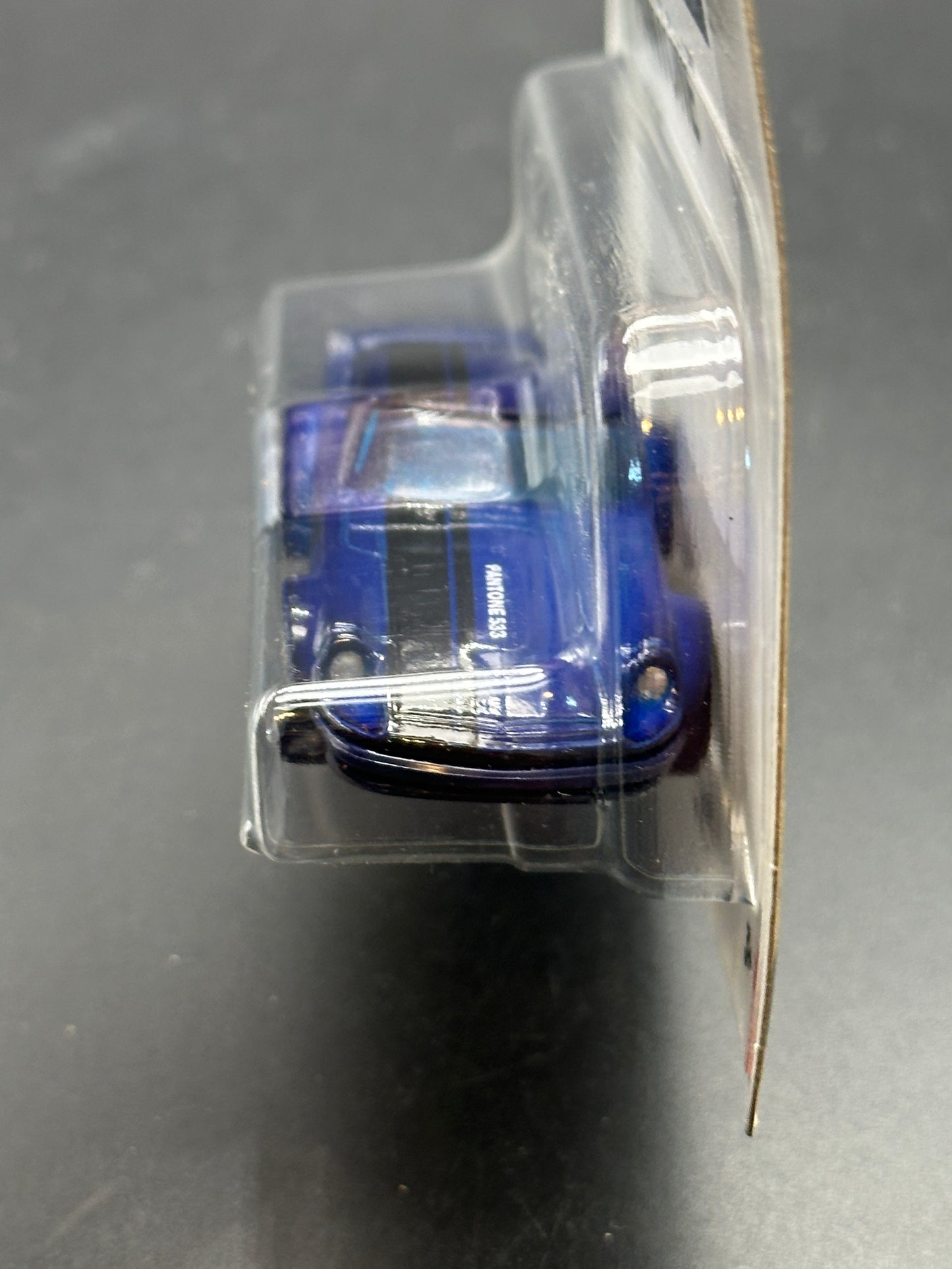 HOT WHEELS - NISSAN FAIRLADY Z (2026) - HW PANTONE SERIES 1/6
