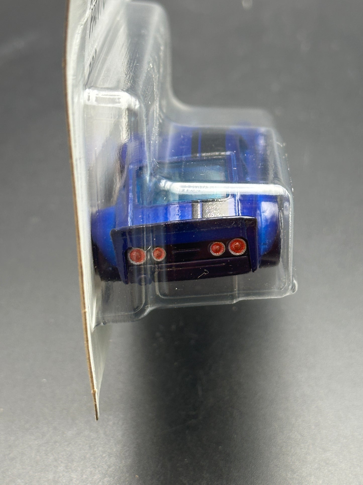 HOT WHEELS - NISSAN FAIRLADY Z (2026) - HW PANTONE SERIES 1/6