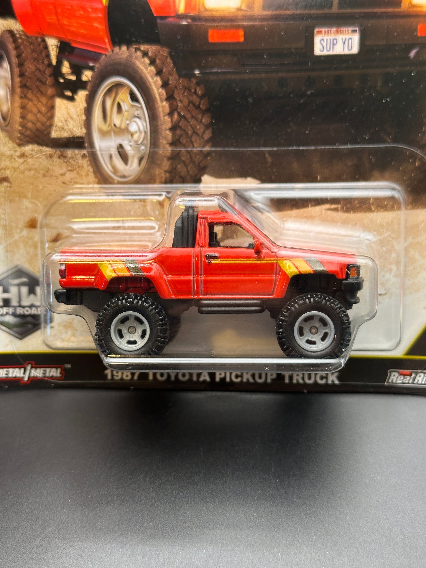 HOT WHEELS - 1987 TOYOTA PICKUP TRUCK (2025) - CAR CULTURE - HW OFF ROAD 1/5