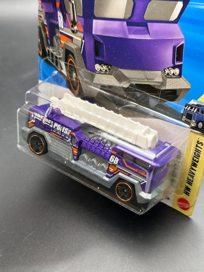 HOT WHEELS - 5 ALARM (2026) - HW HEAVY WEIGHTS 1/5