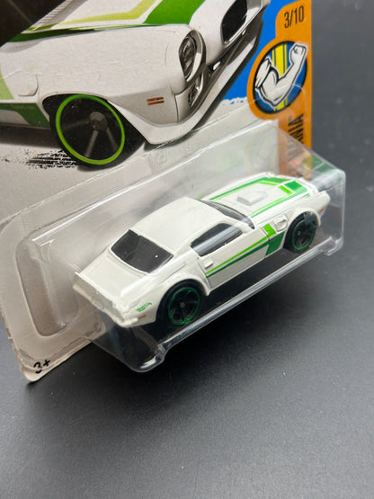 HOT WHEELS - 73 PONTIAC FIREBIRD (2016) - HW MUSCLE MANIA 3/10