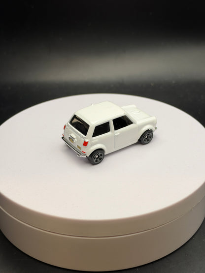 HOT WHEELS - CUSTOM 70 HONDA N600 (2022) - HW COMPACT KINGS 4/5 - LOOSE