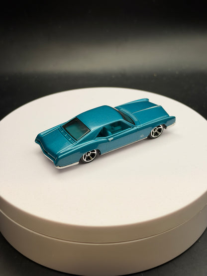 HOT WHEELS - 66 BUICK RIVIERA (2025) - HW MODIFIED 2/5 - LOOSE