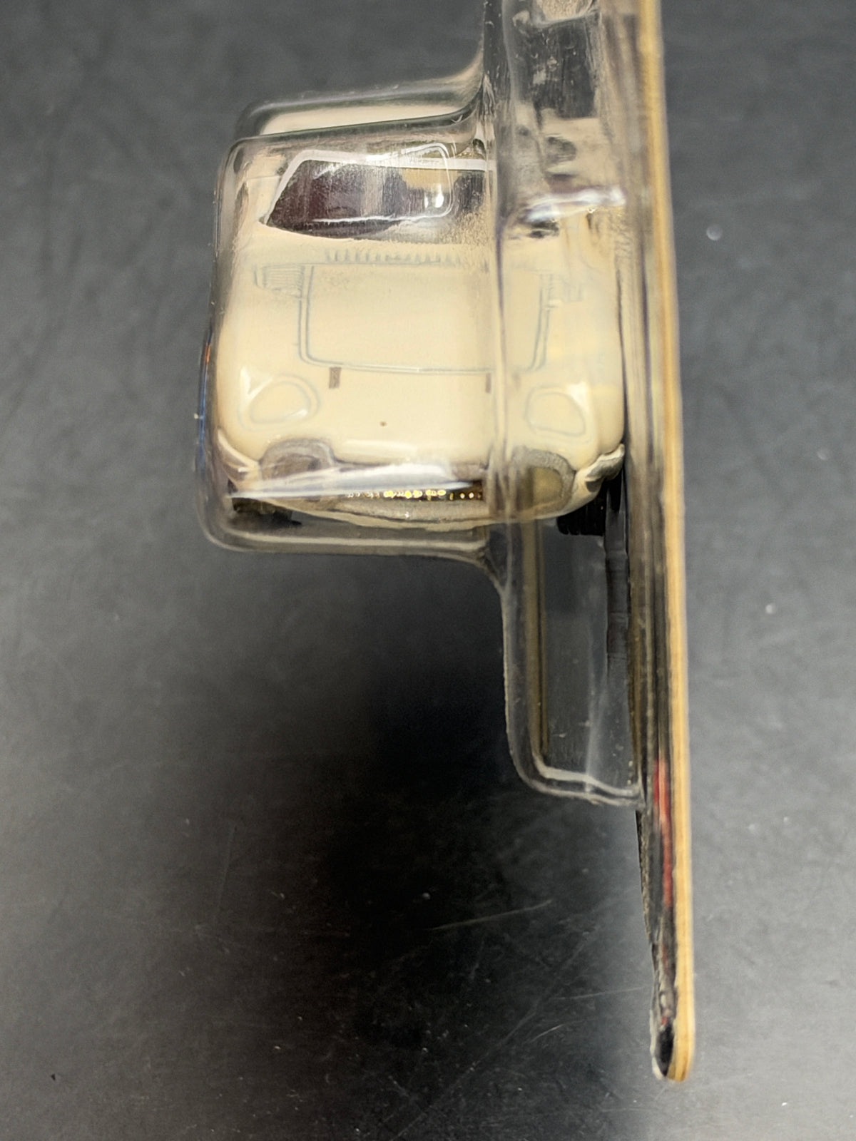 HOT WHEELS - TOYOTA 2000GT ROADSTER (2023) - 007 YOU ONLY LIVE TWICE - POP CULTURE