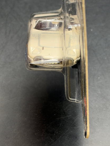 HOT WHEELS - TOYOTA 2000GT ROADSTER (2023) - 007 YOU ONLY LIVE TWICE - POP CULTURE